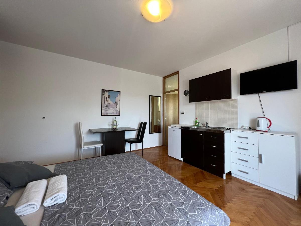 Apartamento House Roca Vodice Exterior foto